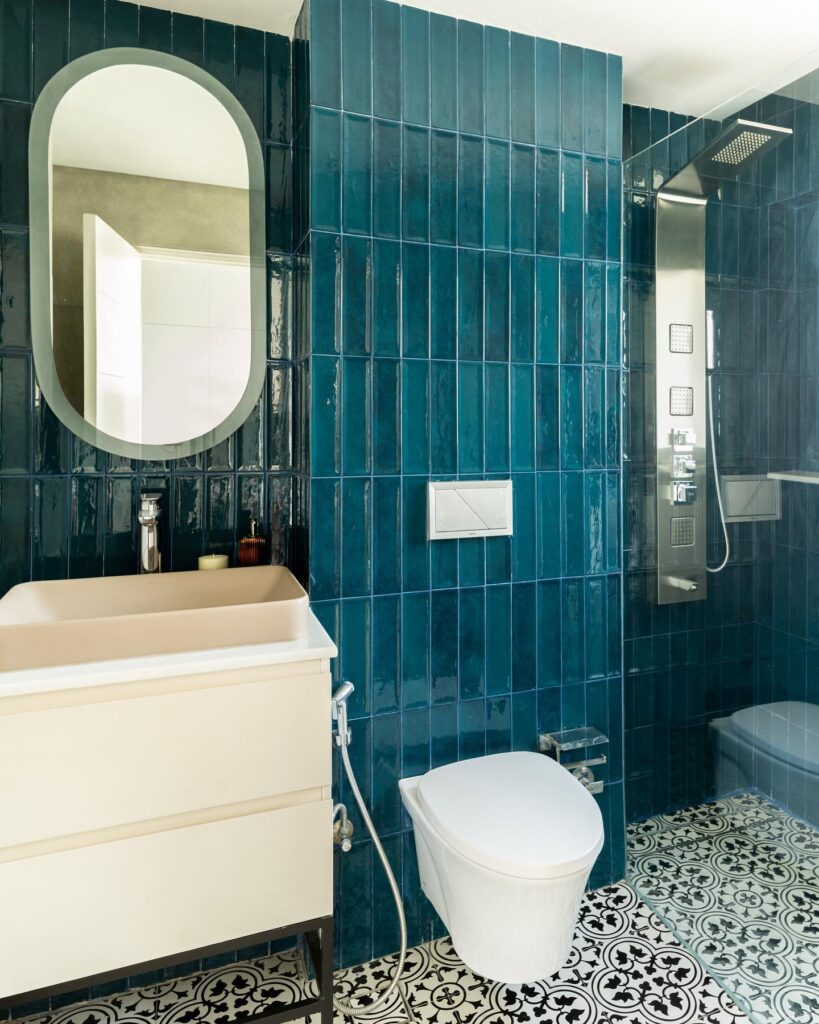 Bold & Contemporary Bathroom Design
