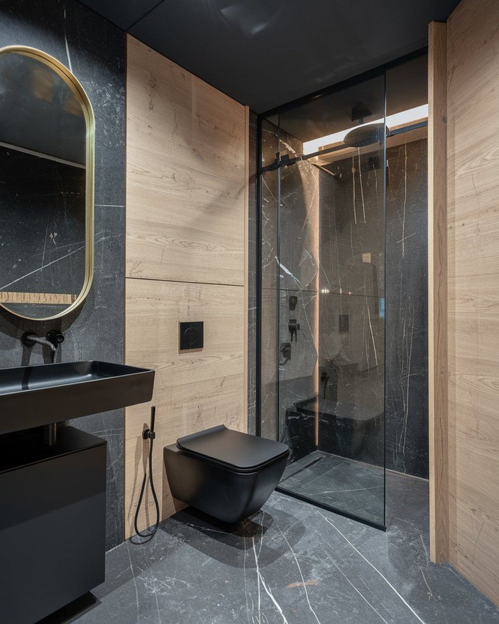 Bold Modern Minimalist Bathroom

