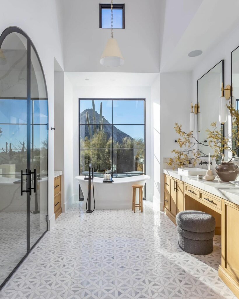 Desert Luxe Retreat
