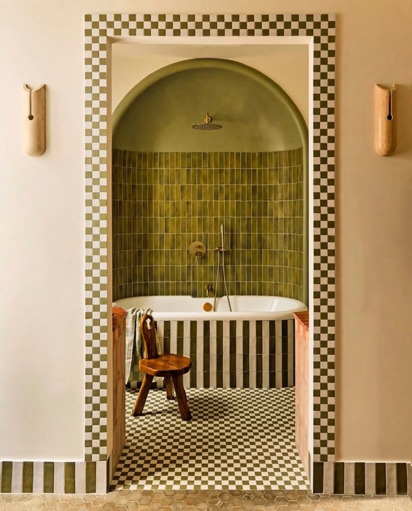 Earthy Elegance A Mediterranean-Inspired Bathing Sanctuary
