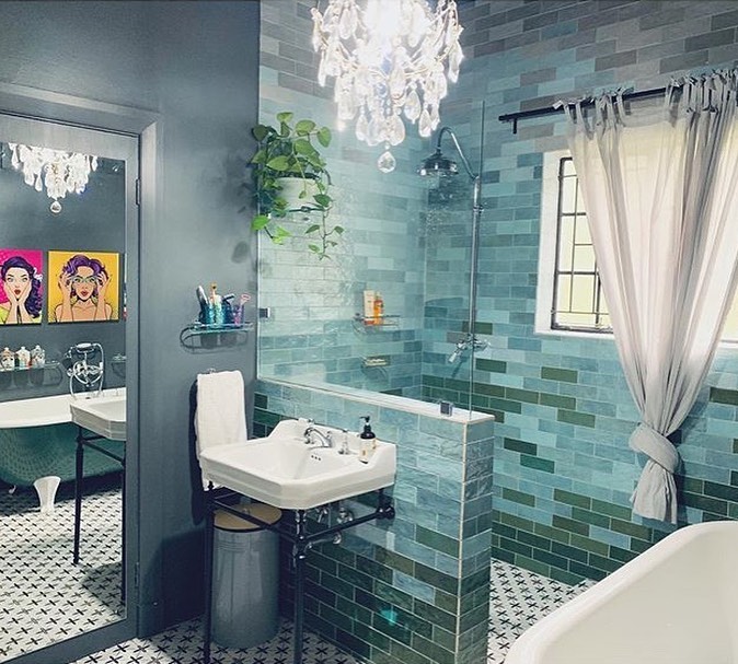 Eclectic Glamour with Vintage & Modern Touches
