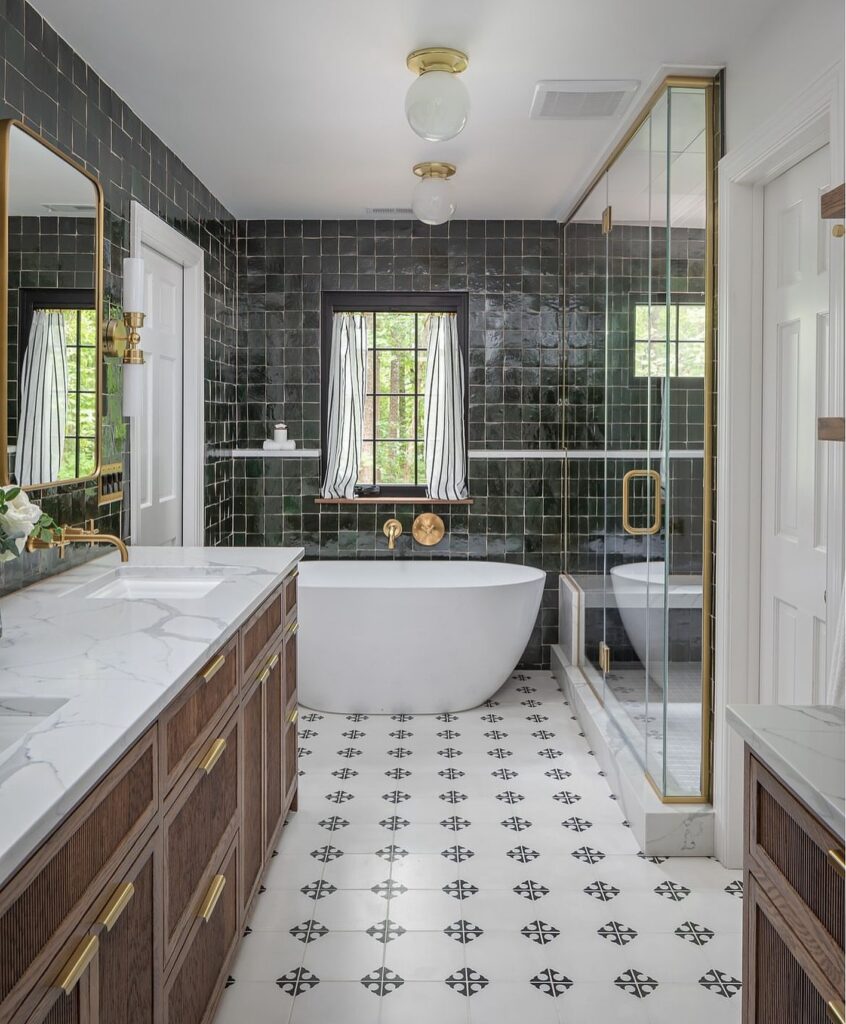 Luxurious Modern Farmhouse Bathroom
