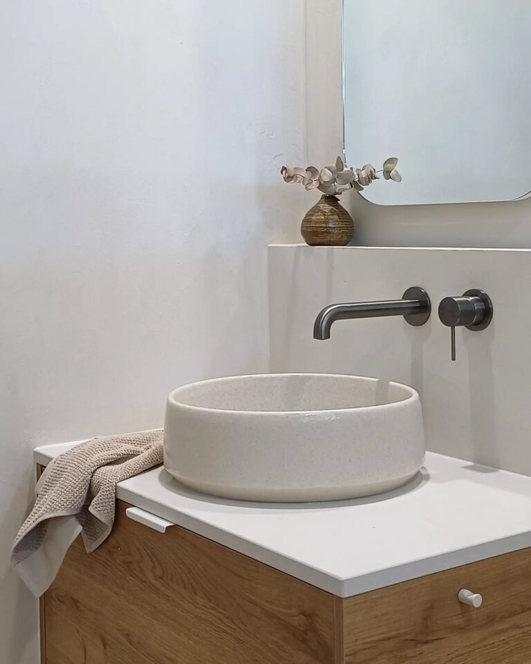 10 Microcement Bathroom Ideas