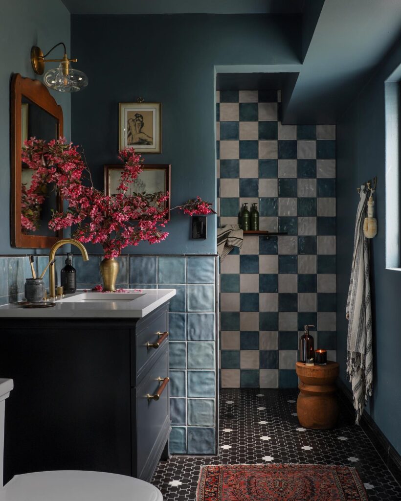 Moody & Vintage-Inspired Bathroom with Rich Textures
