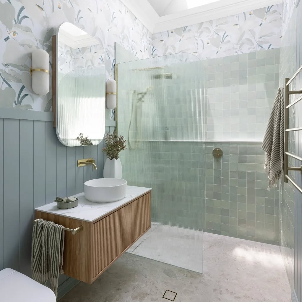 Serene and Sophisticated Bathroom
