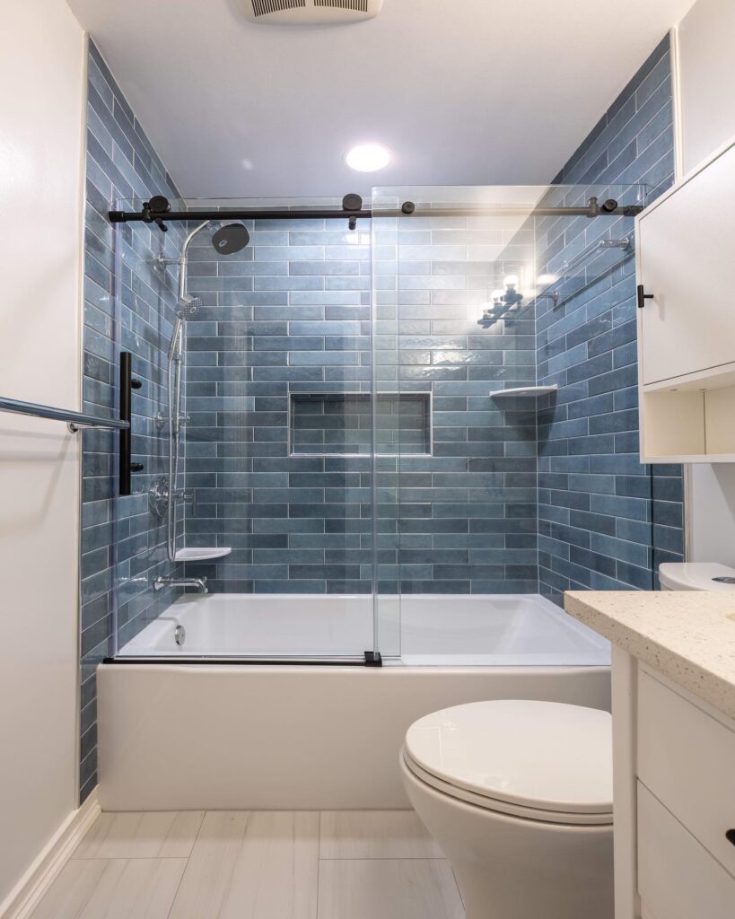 Sleek & Serene Modern Bathroom
