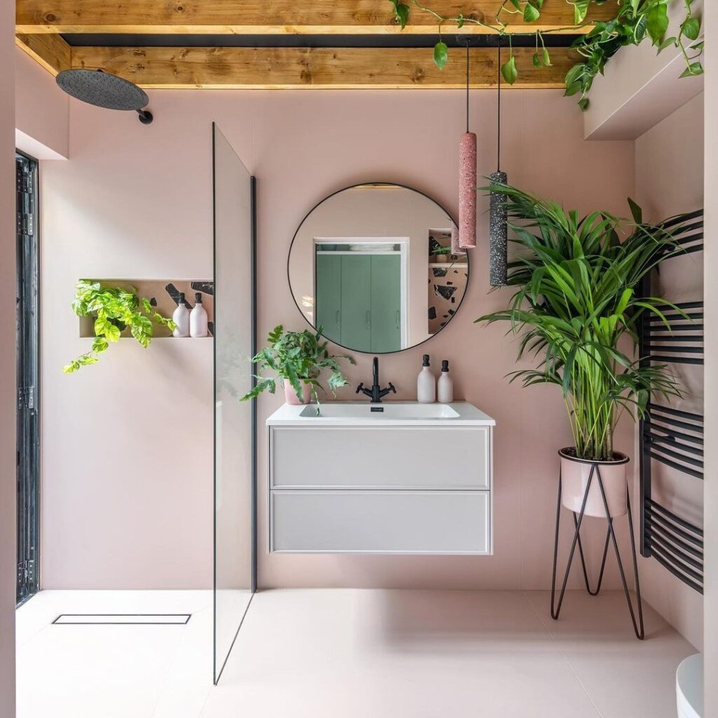 Soft and Serene Bathroom with a Nature-Inspired Aesthetic

