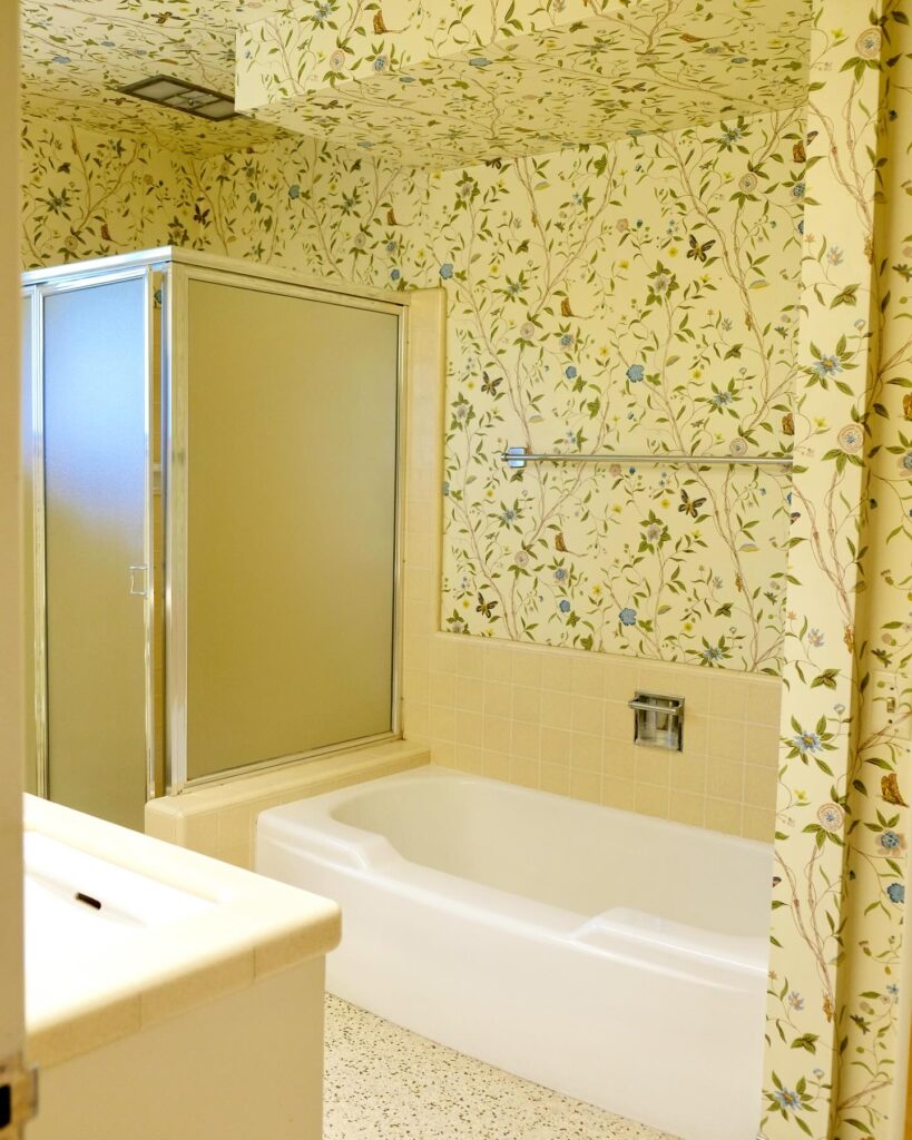Timeless Vintage Charm with Floral Elegance
