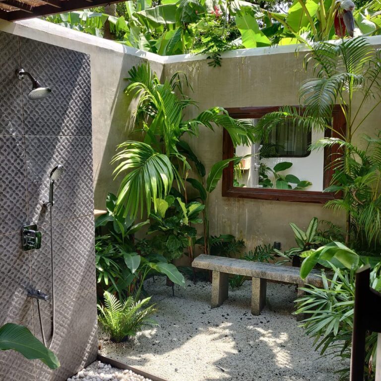 20+ Outdoor Bathrooms Ideas You Should Try!