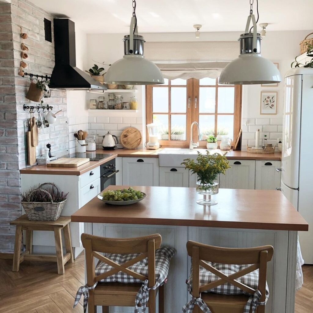 Charming Rustic Kitchen Island Dining
