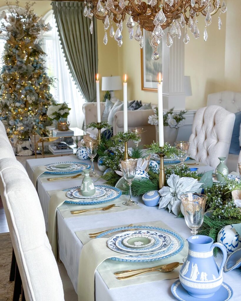 Elegant Frosted Christmas Tablescape

