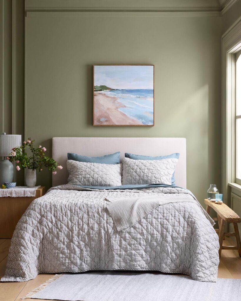 Serene Coastal-Inspired Bedroom

