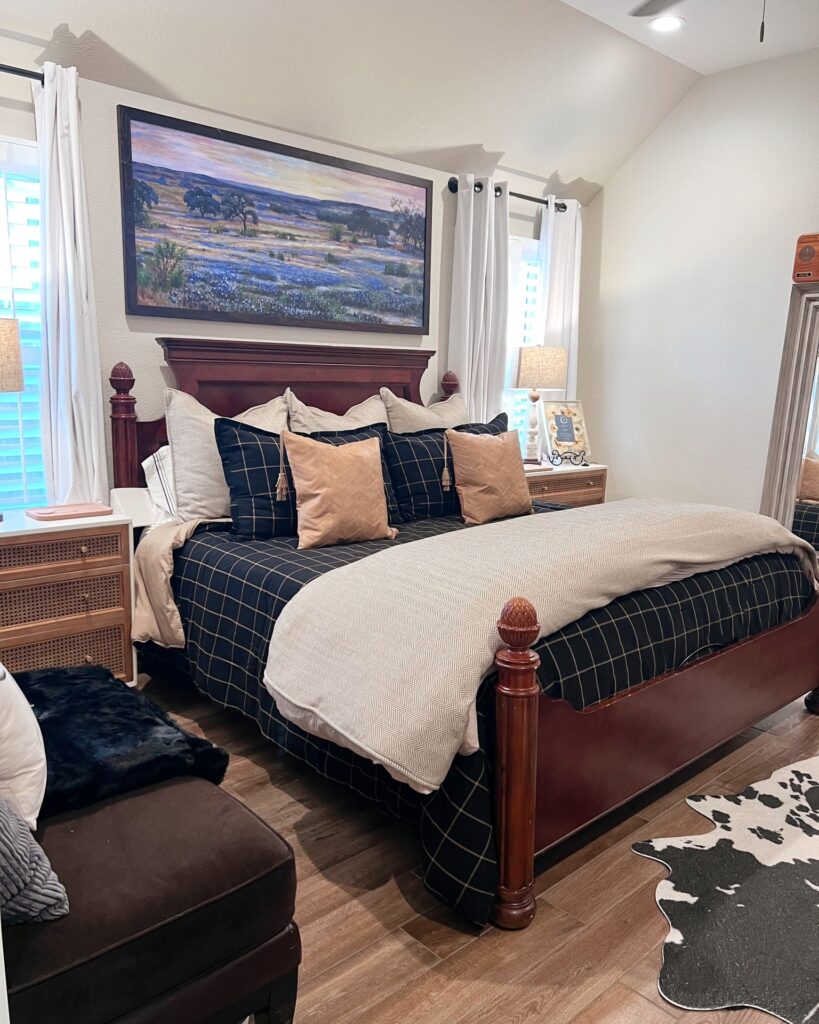 Warm and Inviting Bedroom with Southwestern Flair

