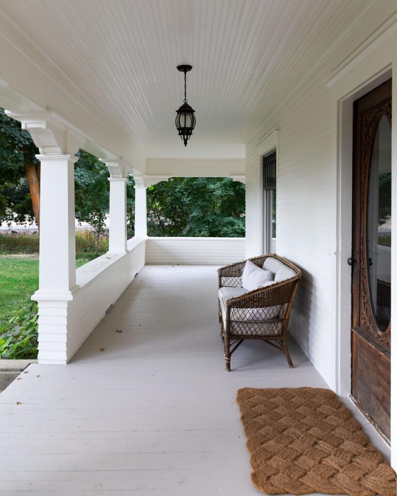 Cozy Porch Retreat

