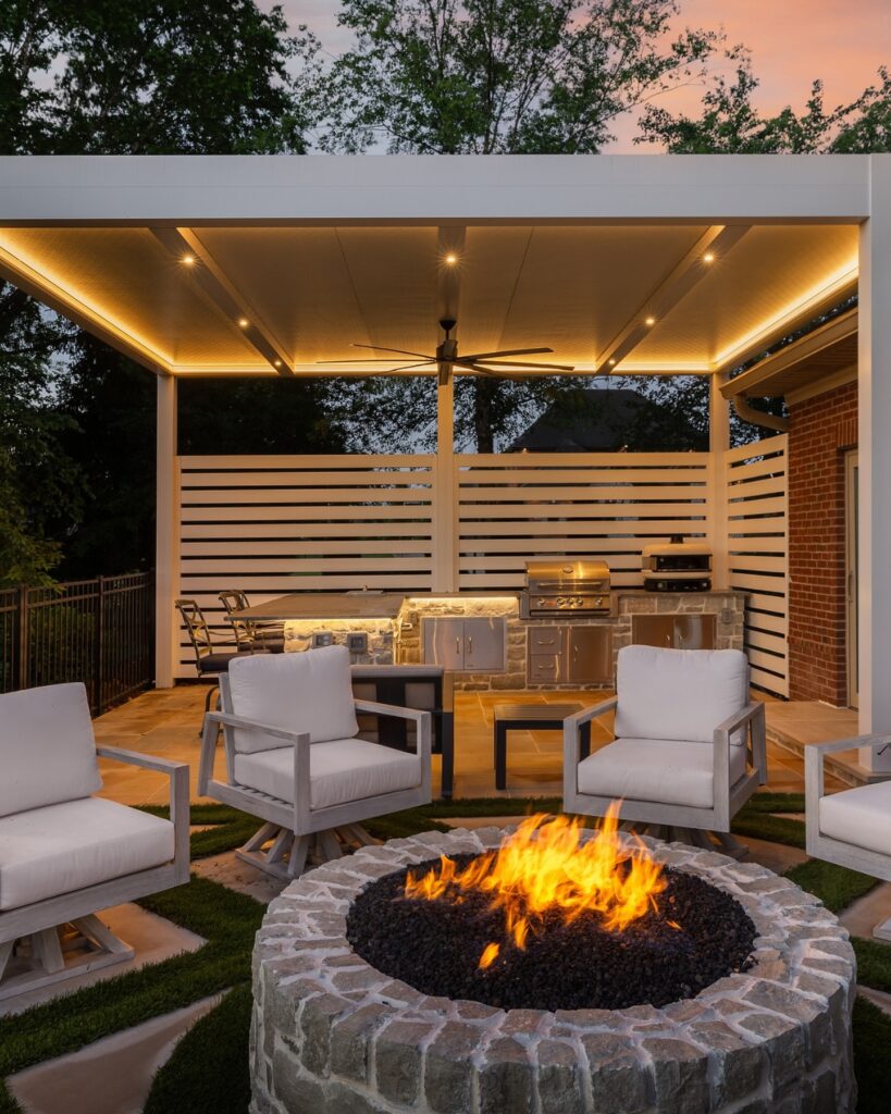 Modern Outdoor Kitchen and Fire Pit Lounge by Azenco Outdoor
