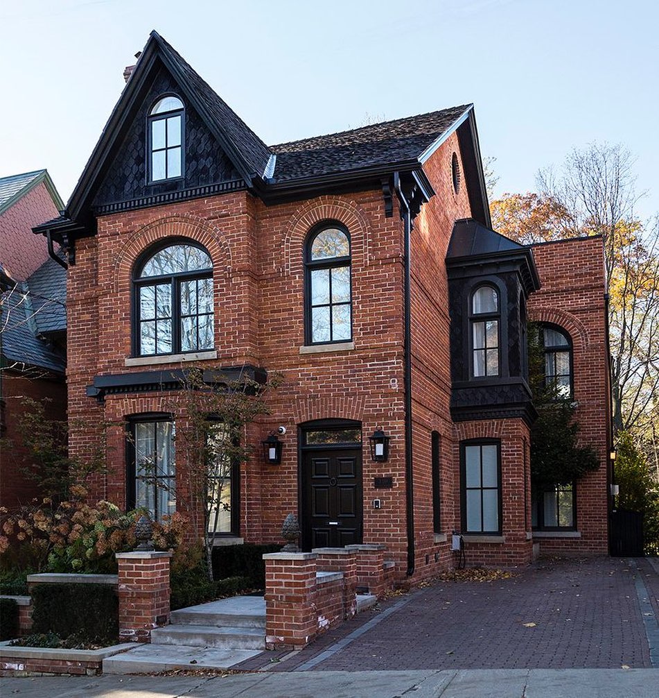 Victorian Elegance A Red Brick Townhouse
